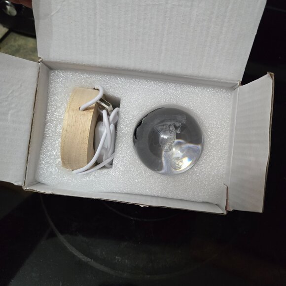 Owl light-up crystal ball - Picture 4 of 4